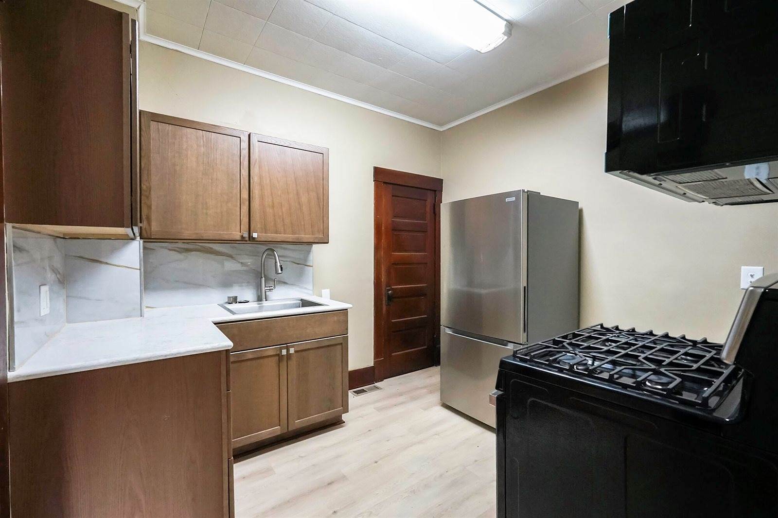 1553 North Broadway, Council Bluffs, IA 51503