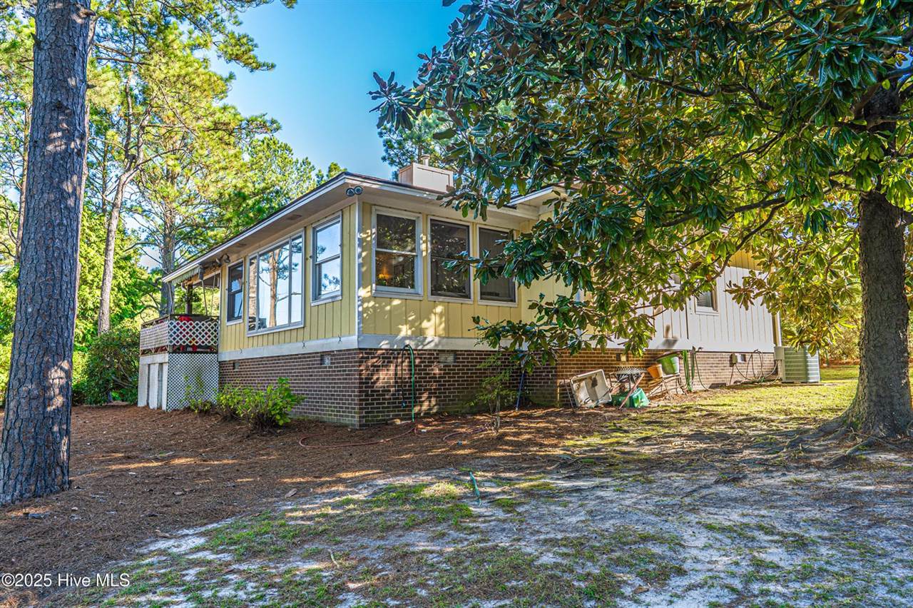 105 Greentree Court, Moore County, NC 27376