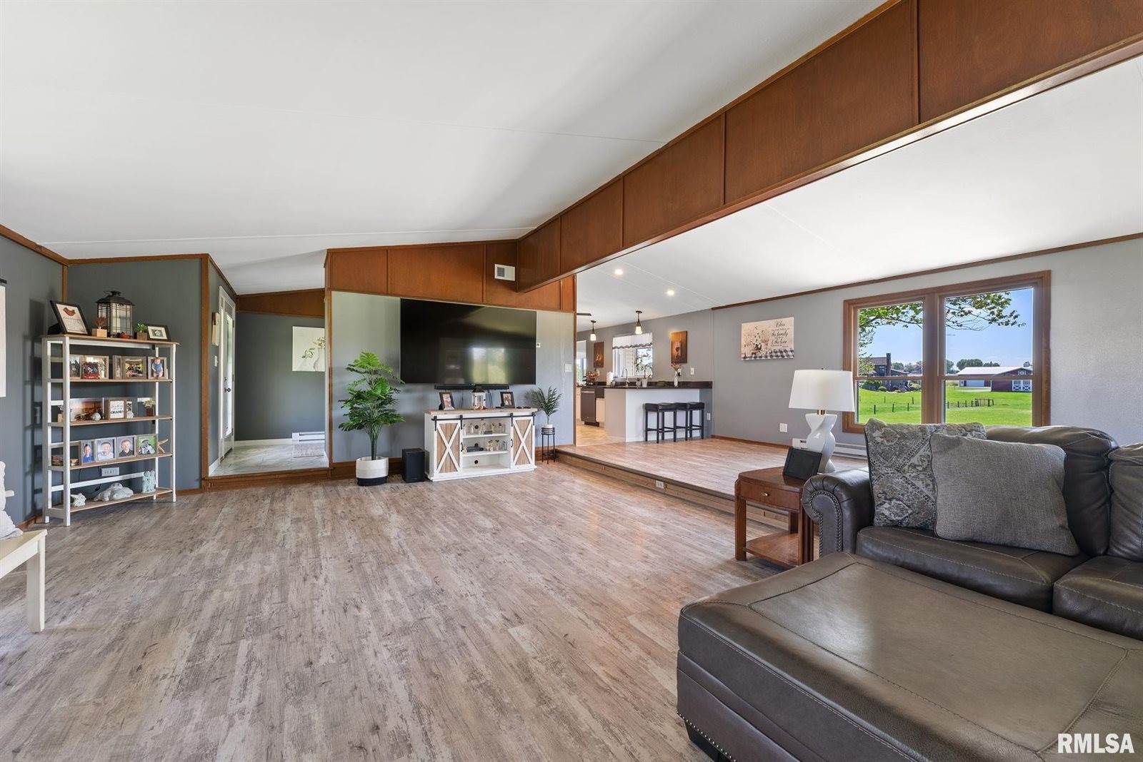 8989 241ST Street, Walcott, IA 52773