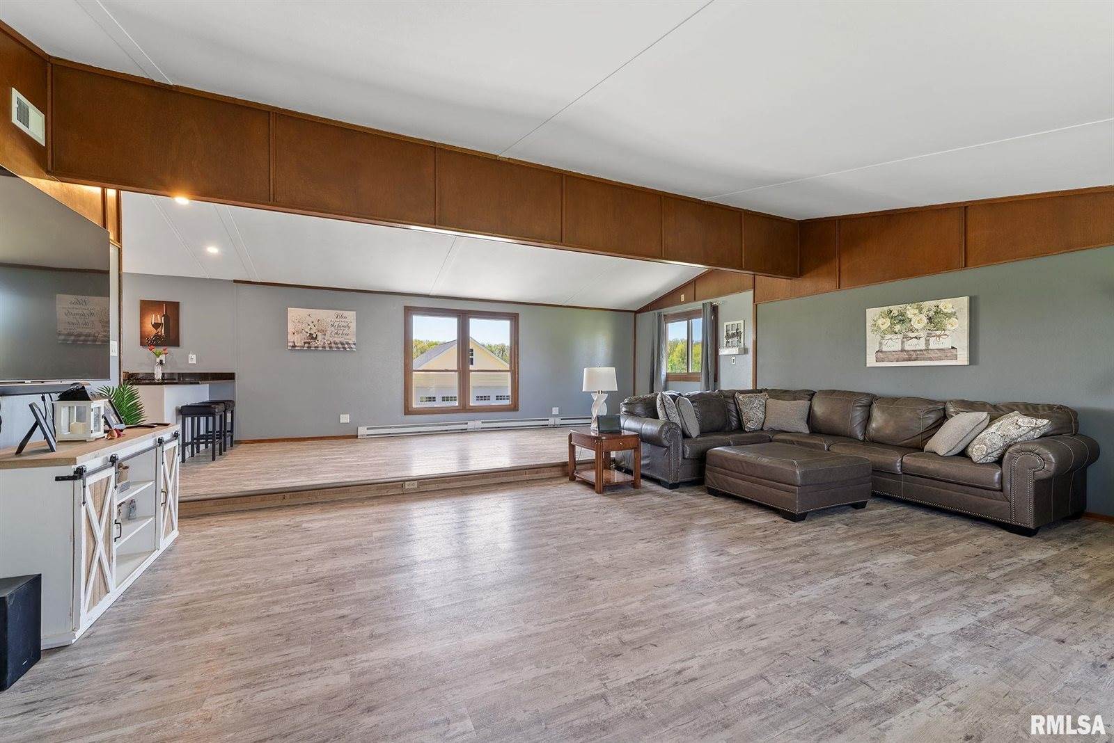 8989 241ST Street, Walcott, IA 52773