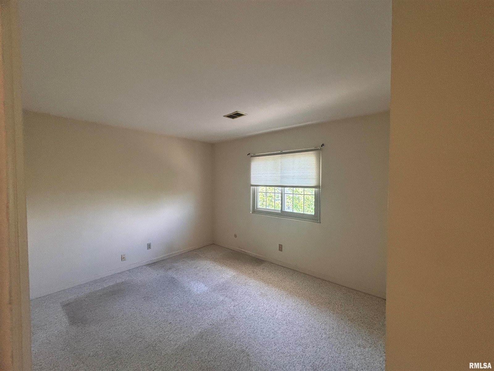 920 17TH Street, Moline, IL 61265