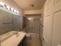 920 17TH Street, Moline, IL 61265