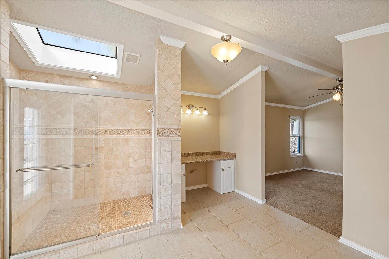 1303 Coral Way, Tiki Island, TX 77554