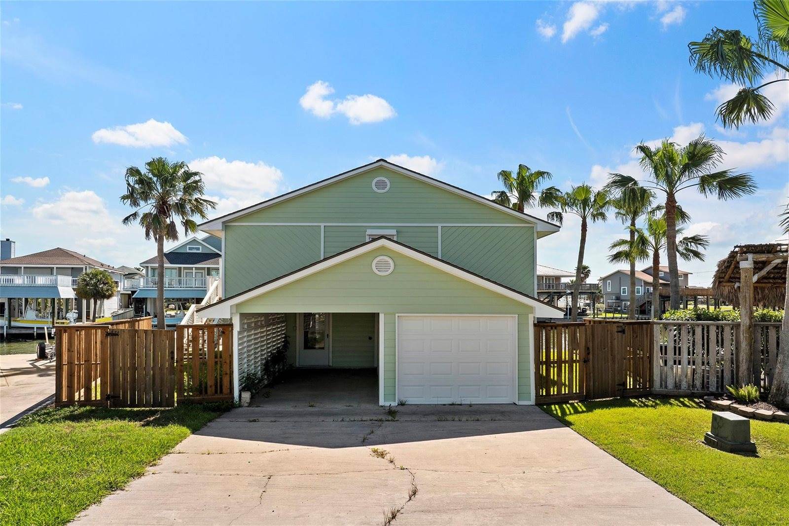 1303 Coral Way, Tiki Island, TX 77554