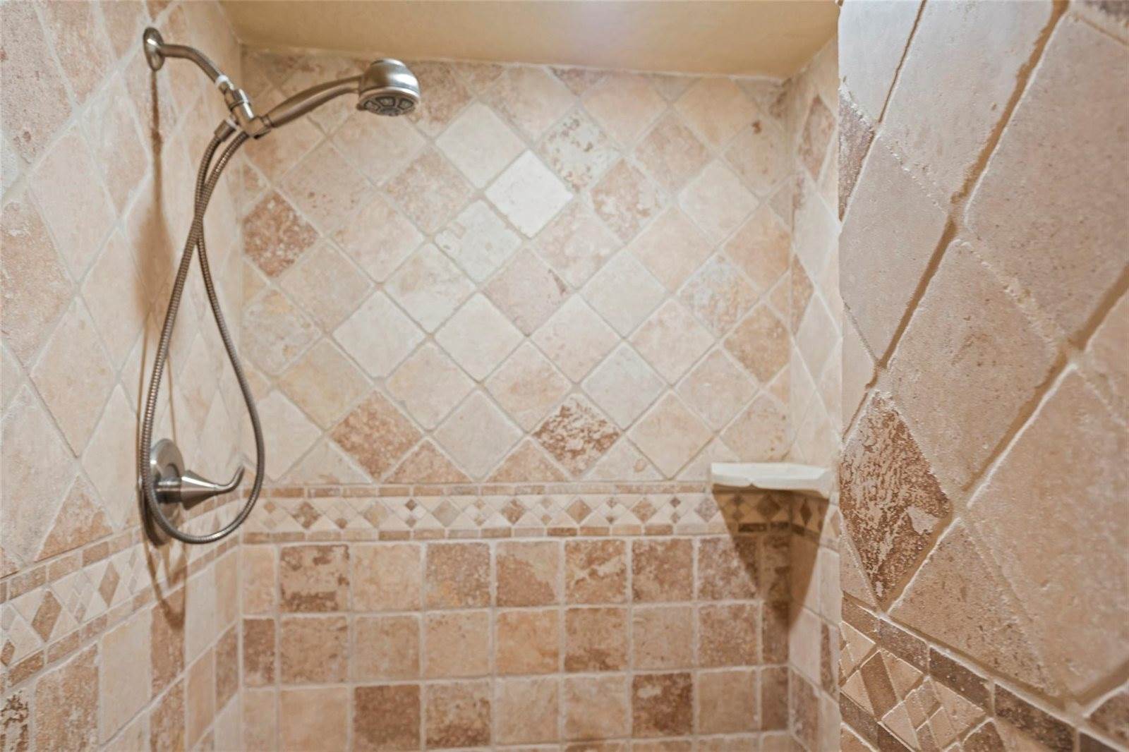 1303 Coral Way, Tiki Island, TX 77554