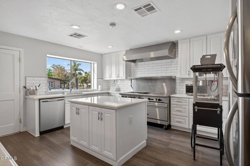 169 Tahquitz Drive, Camarillo, CA 93012