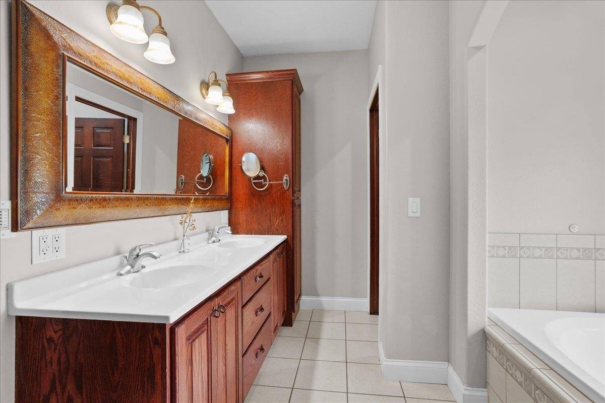 112019 Winterberry Circle, Marshfield, WI 54449