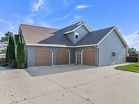 112019 Winterberry Circle, Marshfield, WI 54449