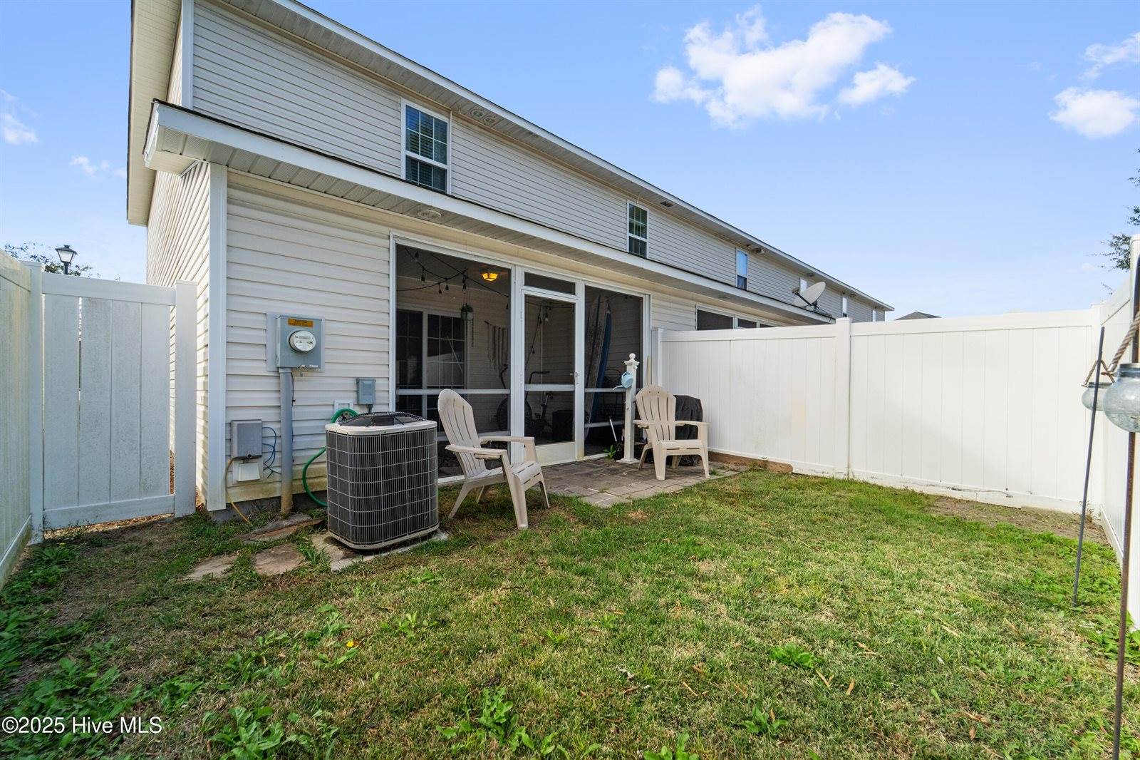 211 Glen Cannon Drive, Jacksonville, NC 28546