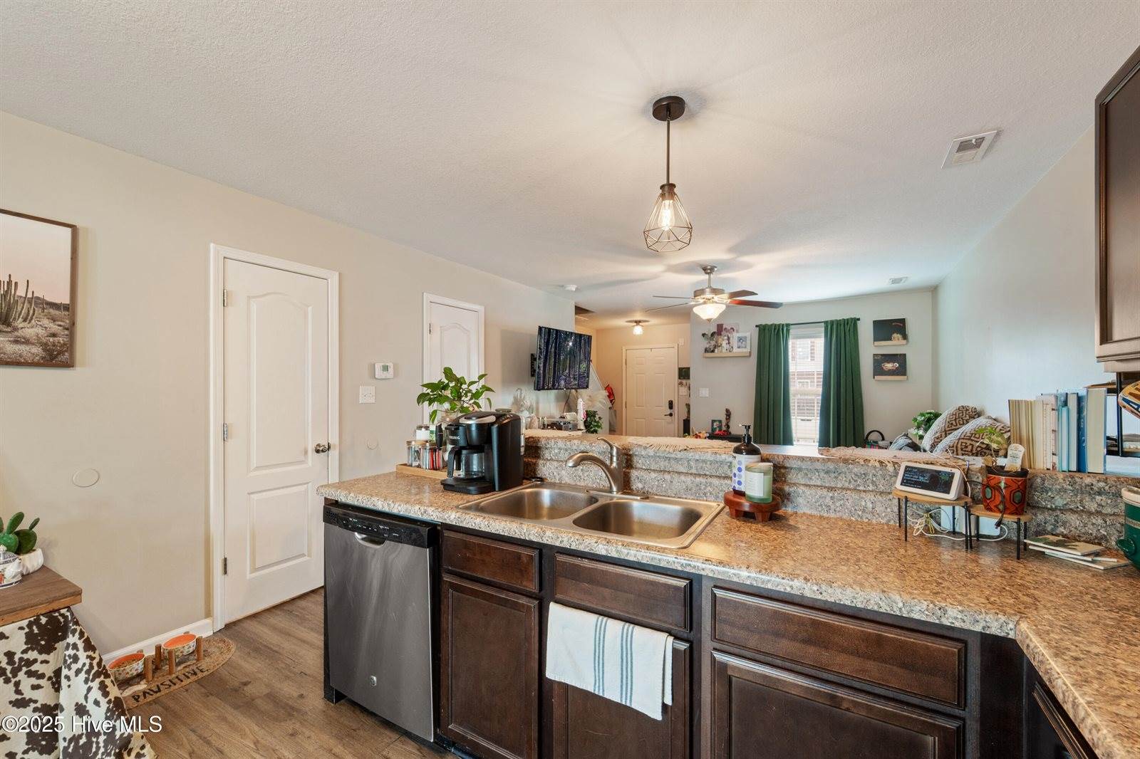 211 Glen Cannon Drive, Jacksonville, NC 28546