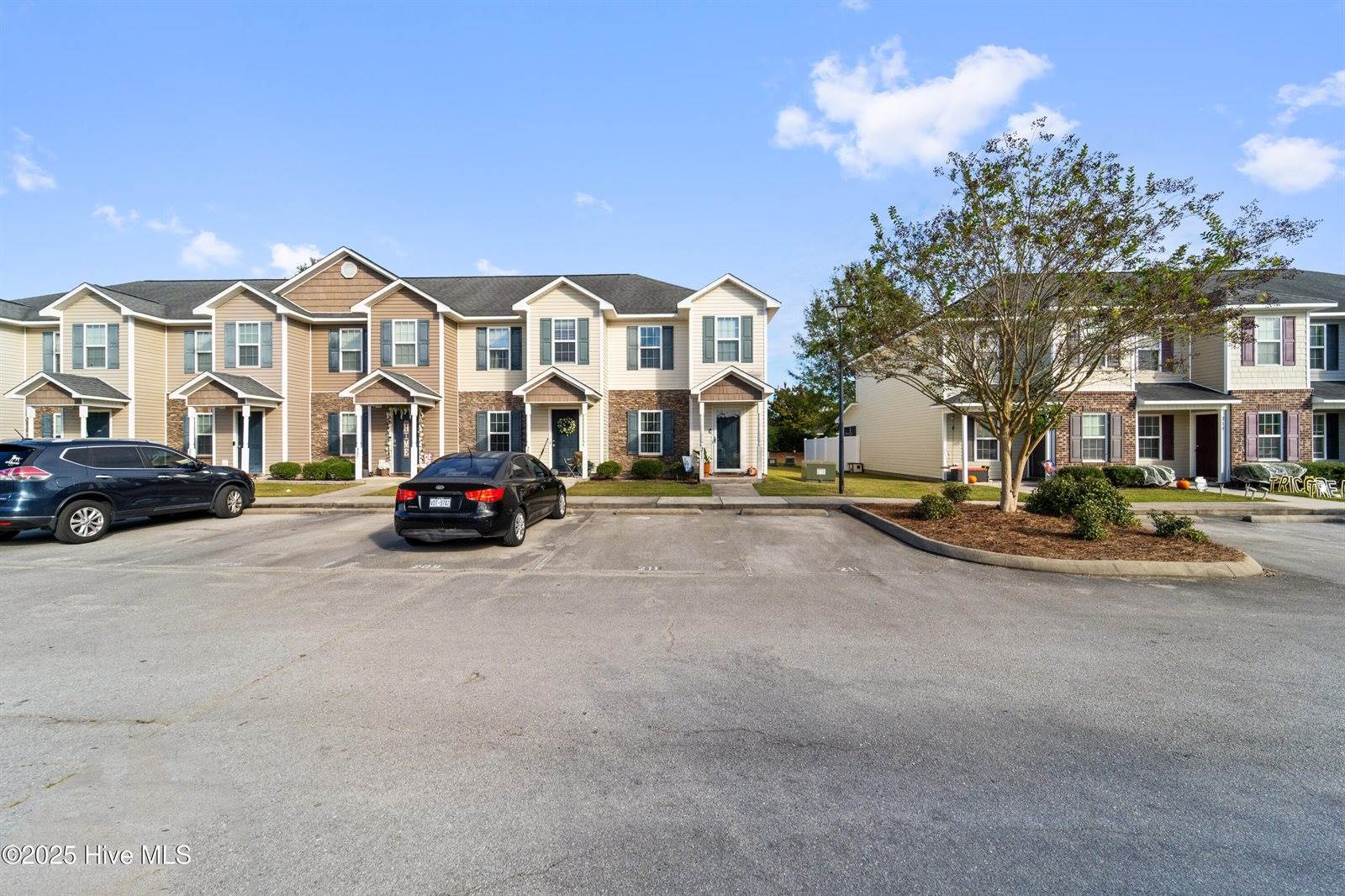 211 Glen Cannon Drive, Jacksonville, NC 28546