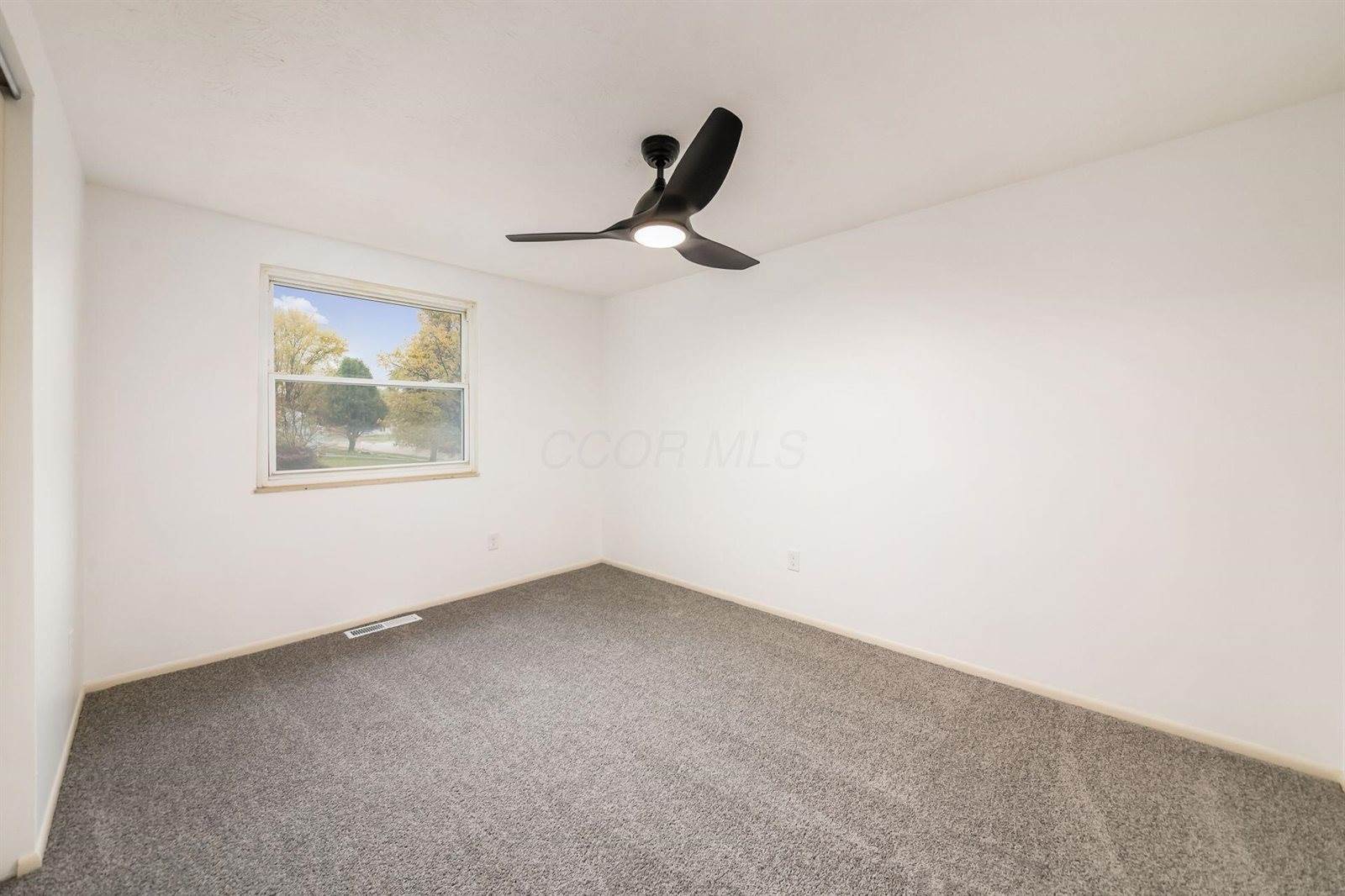 1325 Carlyle Drive, Reynoldsburg, OH 43068