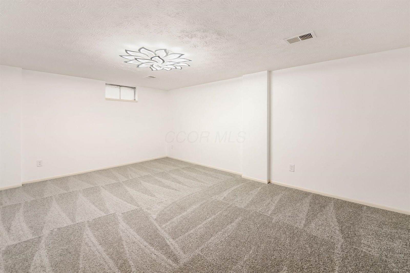 1325 Carlyle Drive, Reynoldsburg, OH 43068