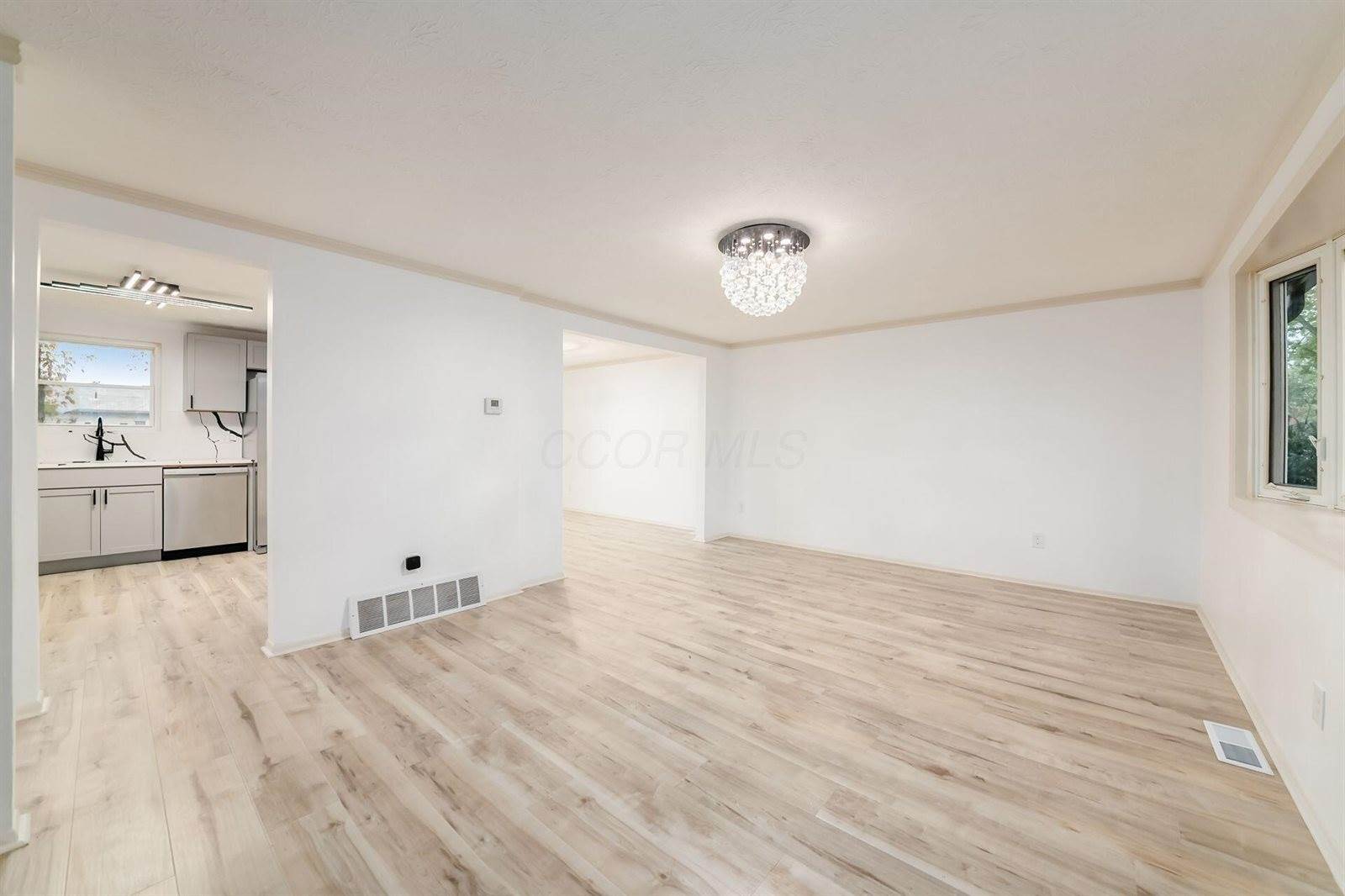 1325 Carlyle Drive, Reynoldsburg, OH 43068