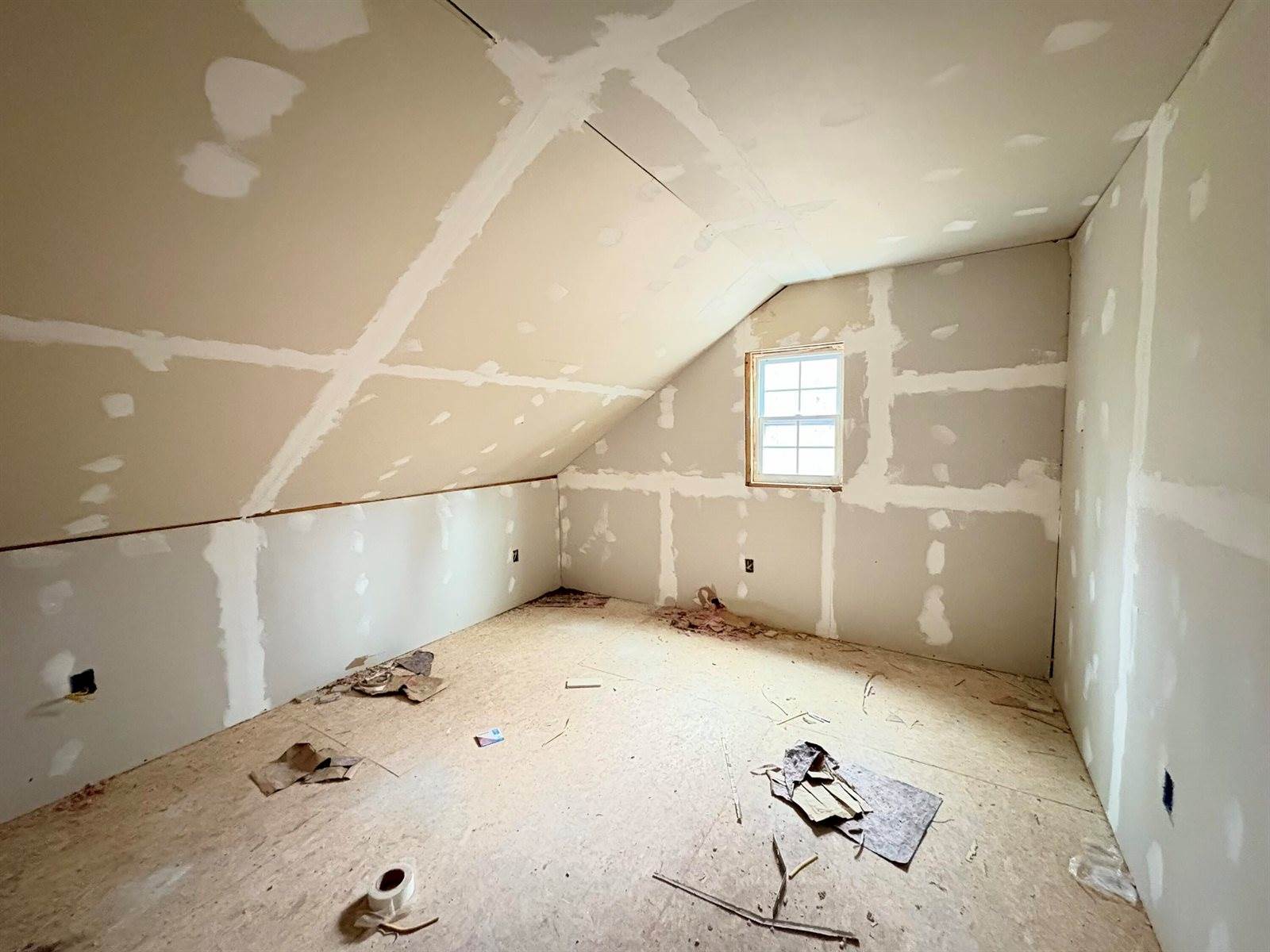 Off Andrews Road, Drew Plt, ME 04497