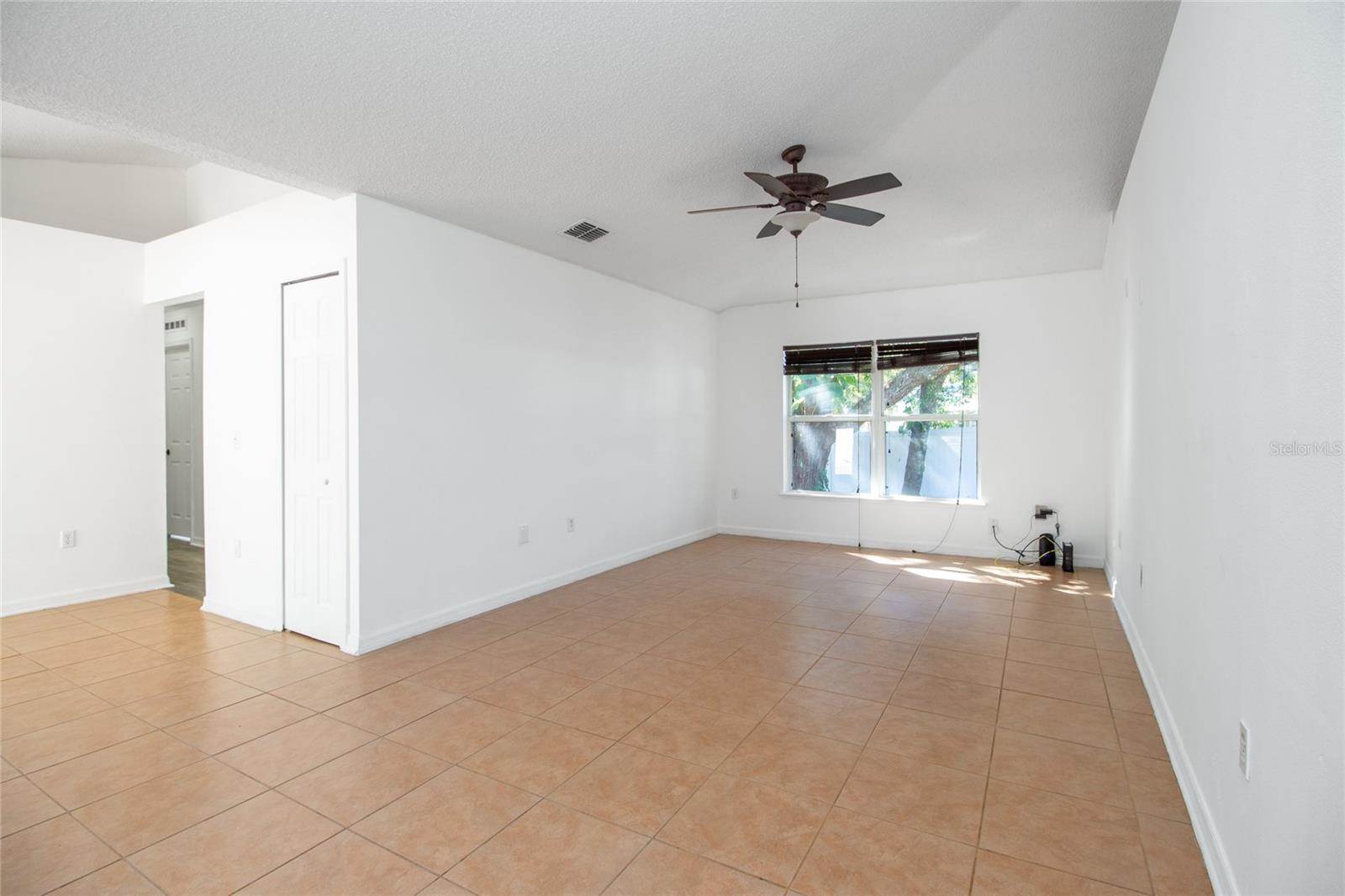 1552 Deltona Boulevard, Spring Hill, FL 34606