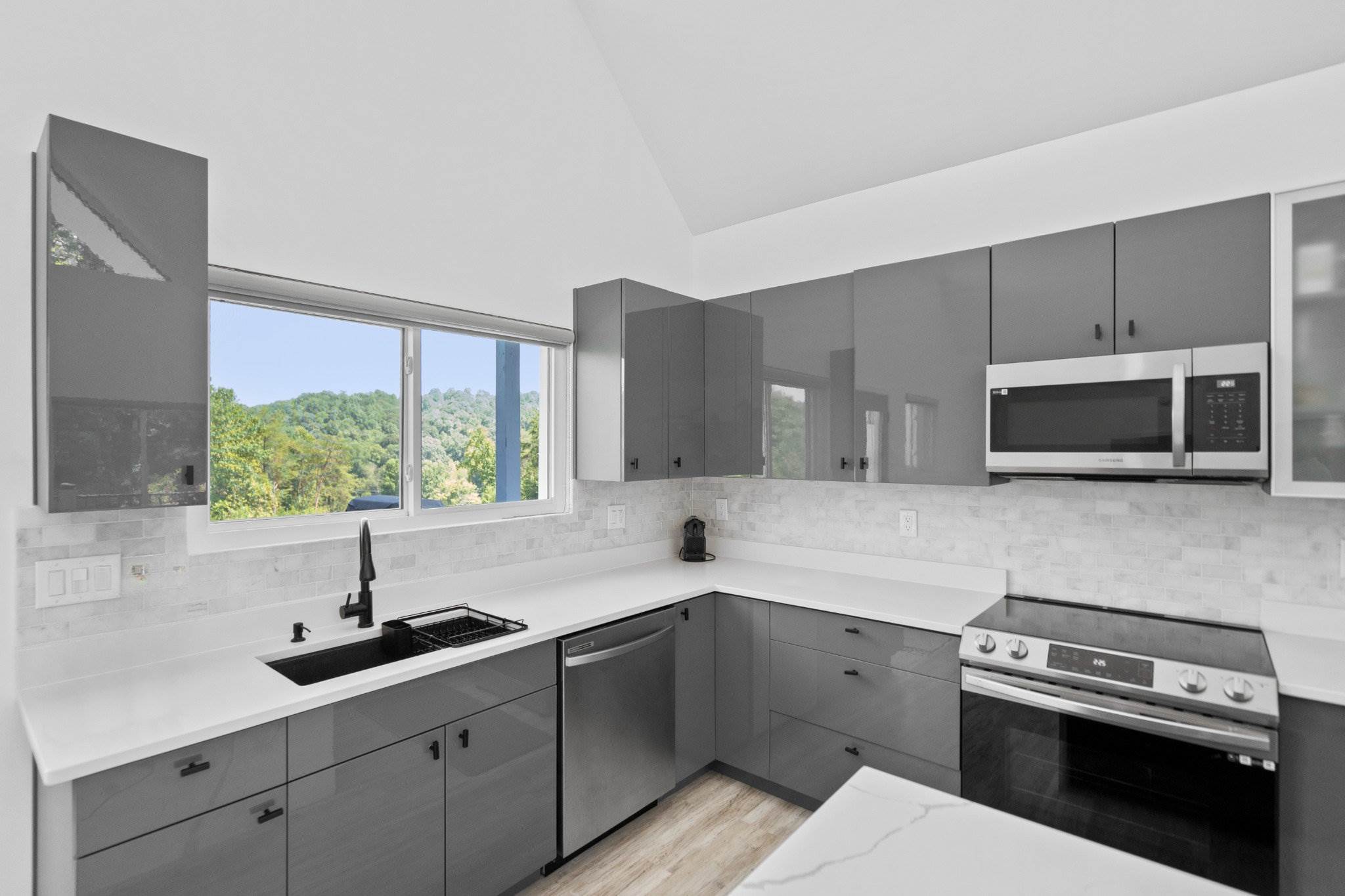 456 Hickory Loop, Rutherfordton, NC 28139-6565