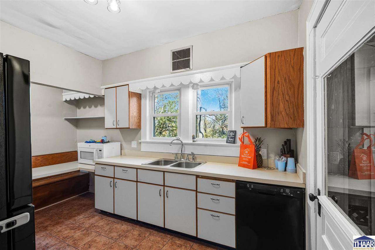 3138 Sidebender, Terre Haute, IN 47802