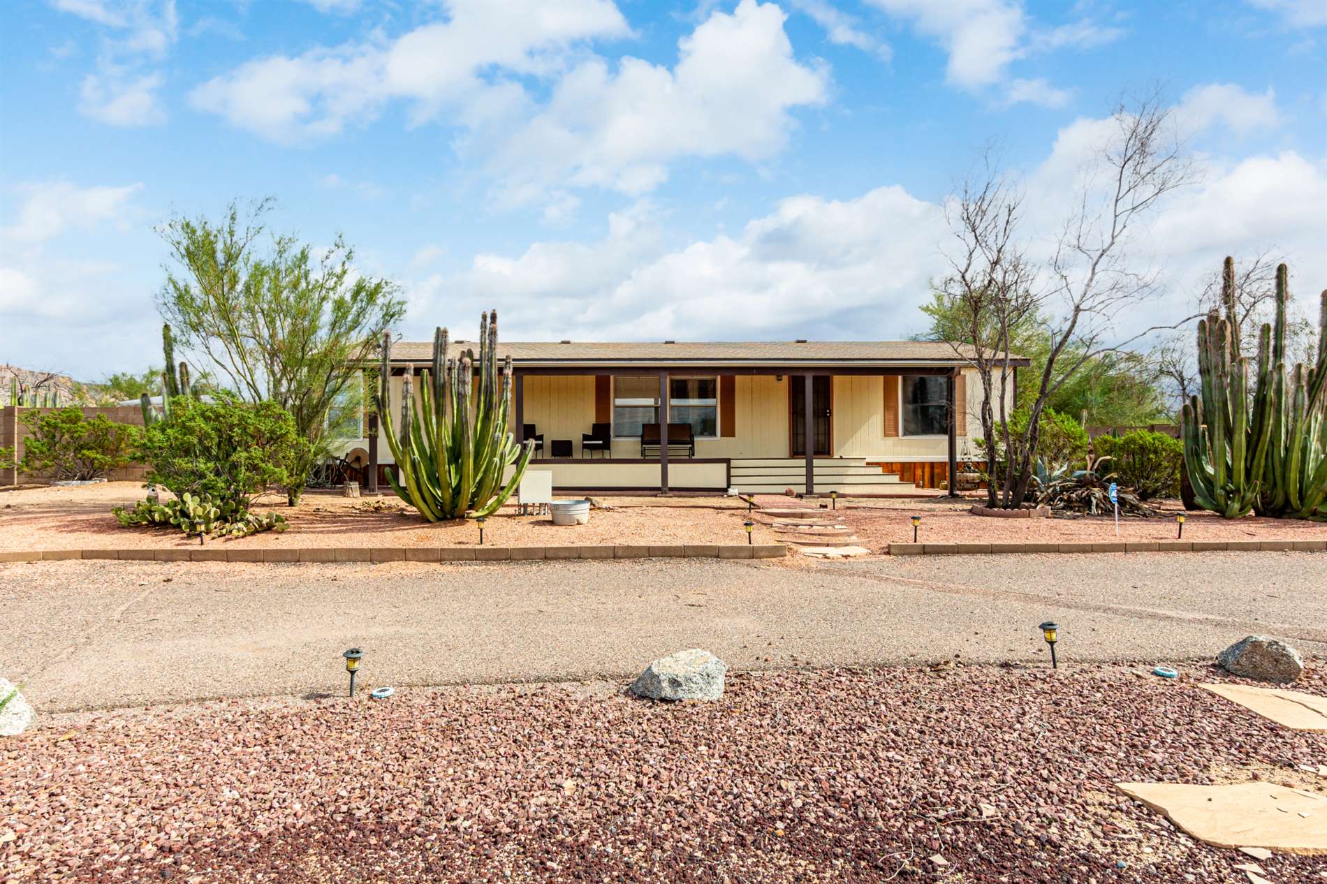 4443 N. Saguaro, Apache Junction, AZ 85120