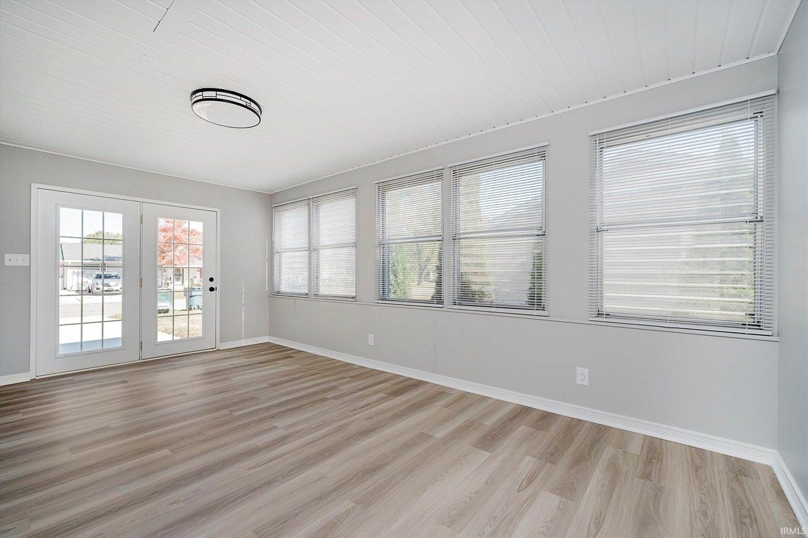 2011 W Sheffield Drive, Muncie, IN 47304