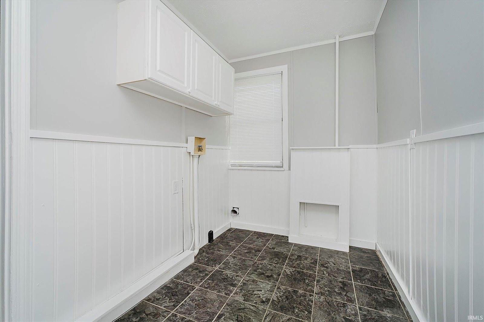 2011 W Sheffield Drive, Muncie, IN 47304