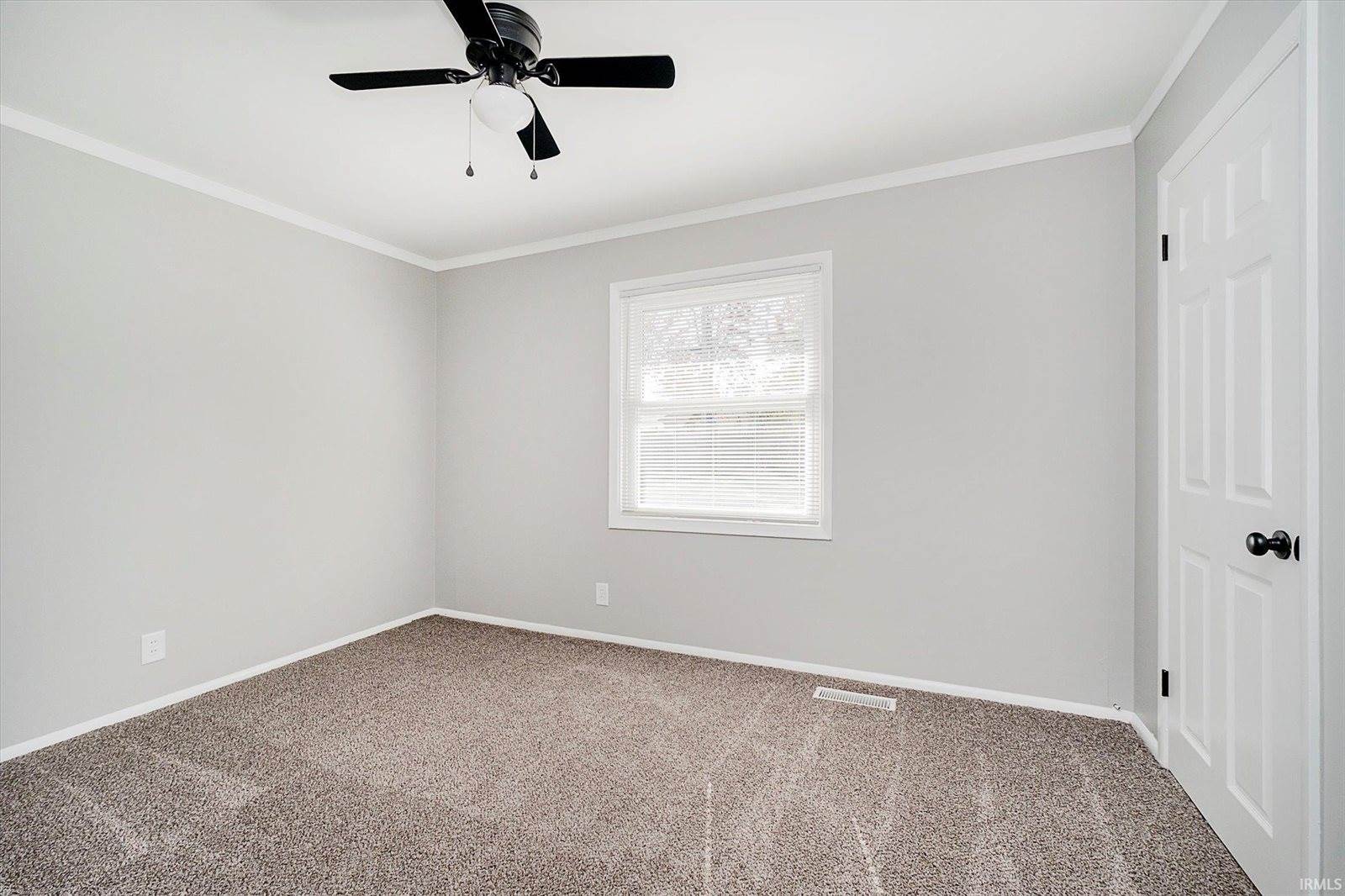 2011 W Sheffield Drive, Muncie, IN 47304