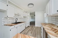 2011 W Sheffield Drive, Muncie, IN 47304