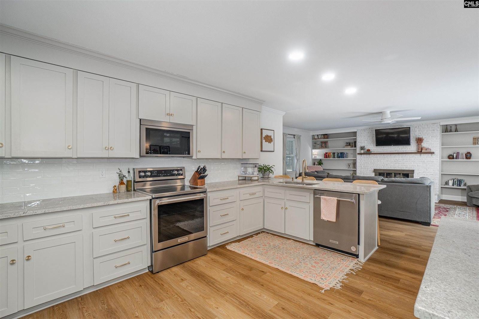 816 Fontanna, West Columbia, SC 29169