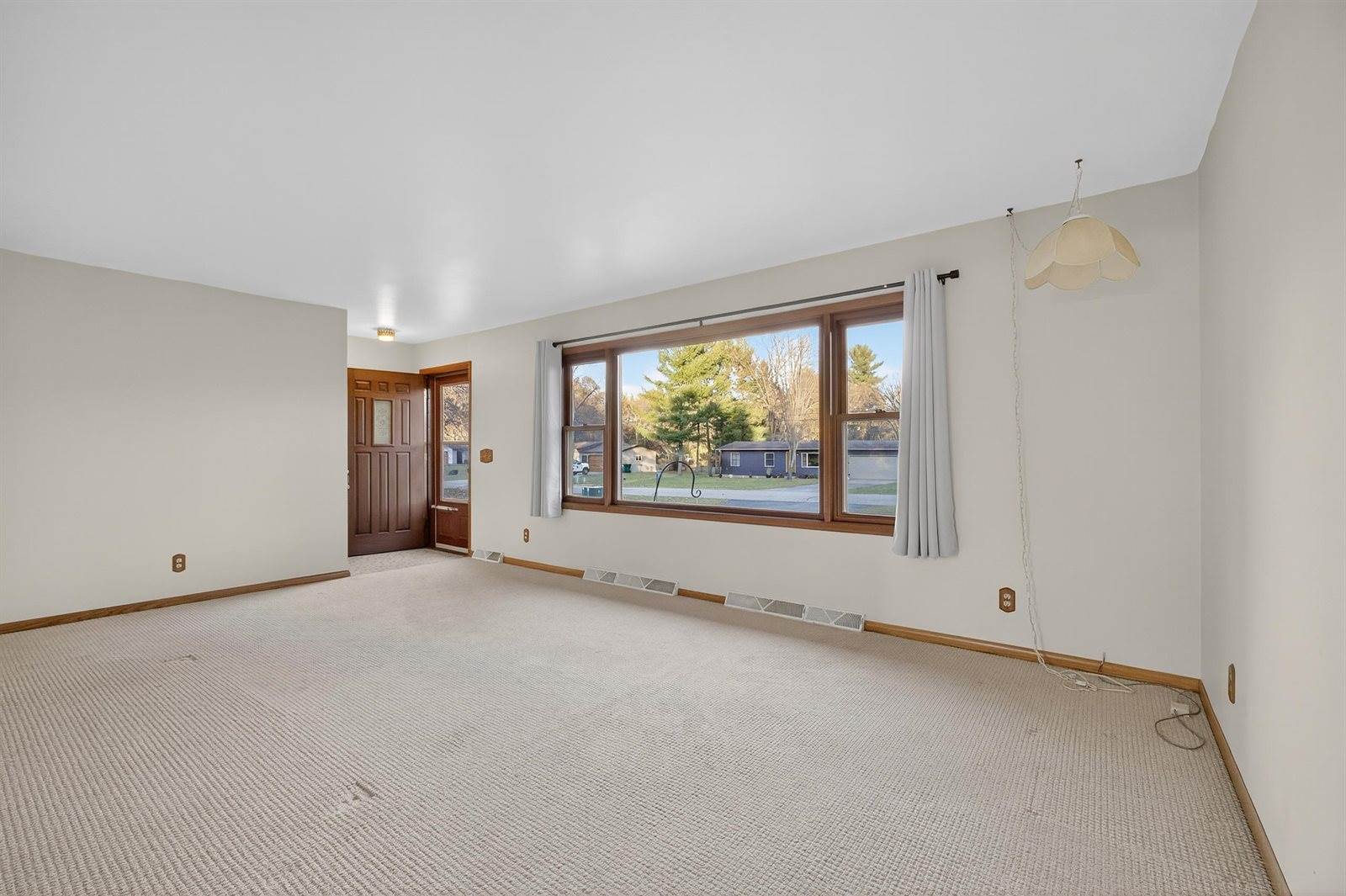 6940 Fairview Lane, Wisconsin Rapids, WI 54494