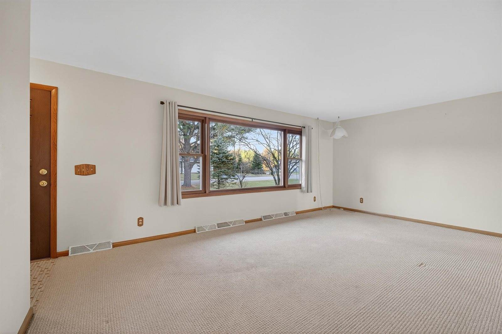 6940 Fairview Lane, Wisconsin Rapids, WI 54494