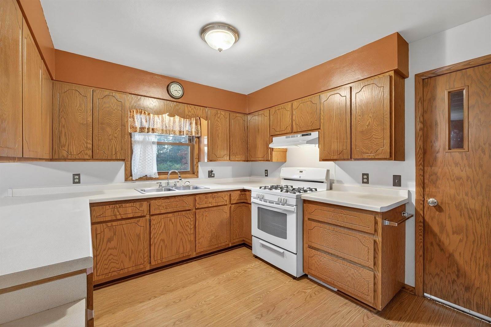 6940 Fairview Lane, Wisconsin Rapids, WI 54494