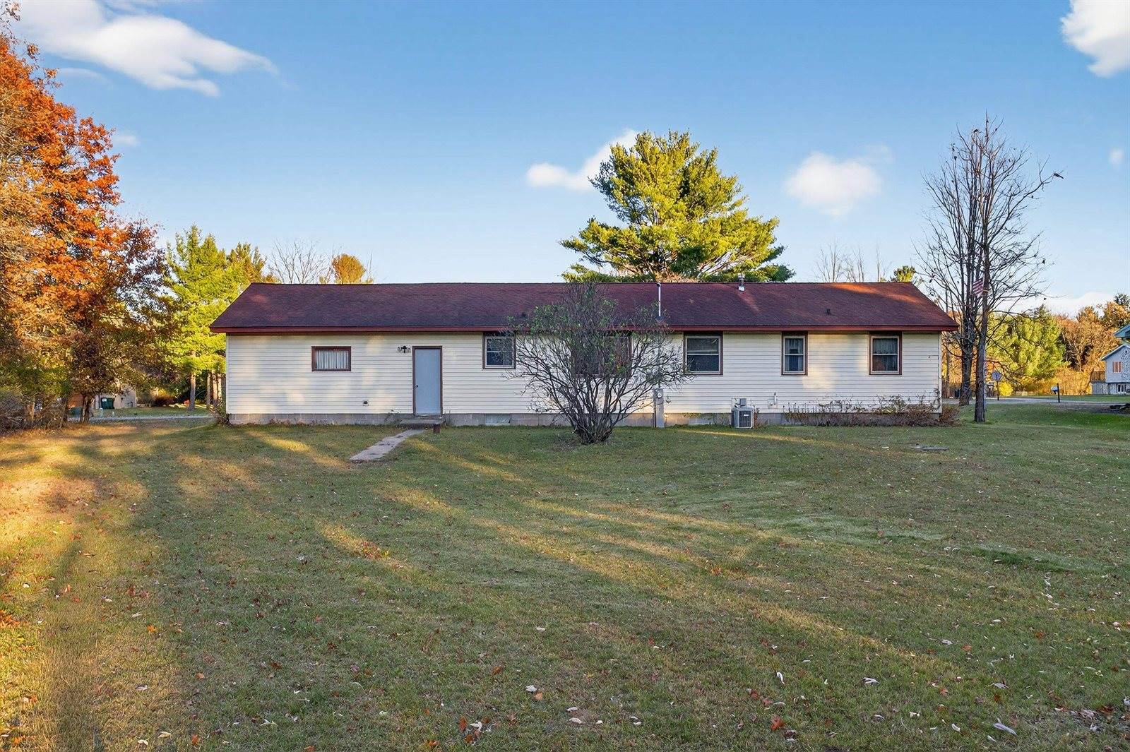 6940 Fairview Lane, Wisconsin Rapids, WI 54494