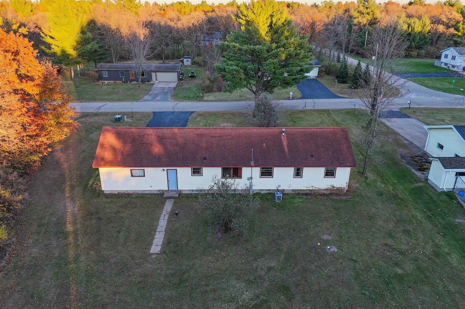 6940 Fairview Lane, Wisconsin Rapids, WI 54494