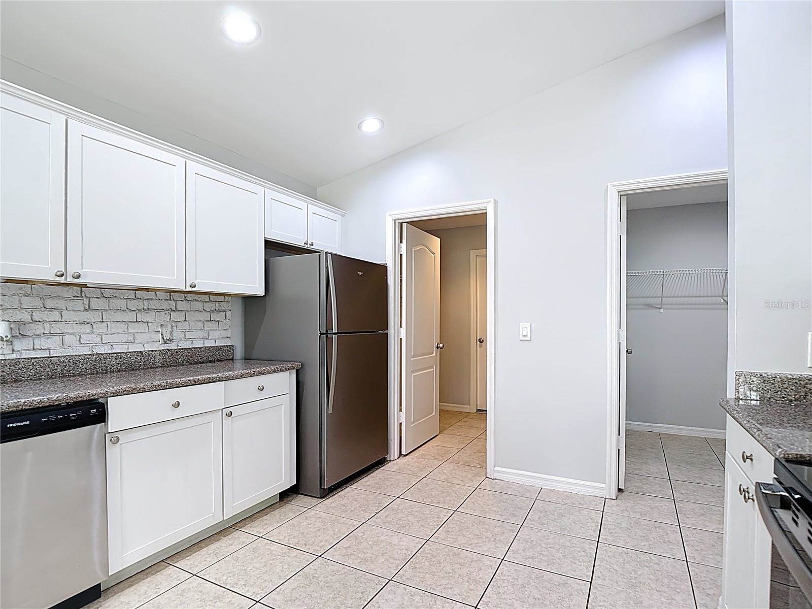 2812 4TH Street SW, Lehigh Acres, FL 33976