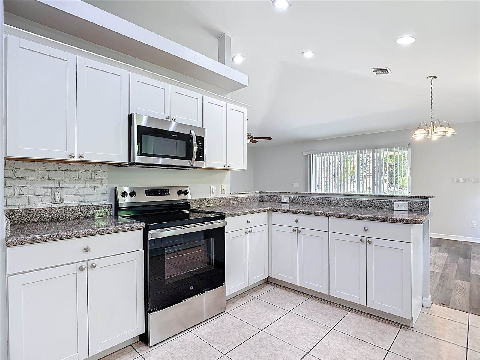 2812 4TH Street SW, Lehigh Acres, FL 33976