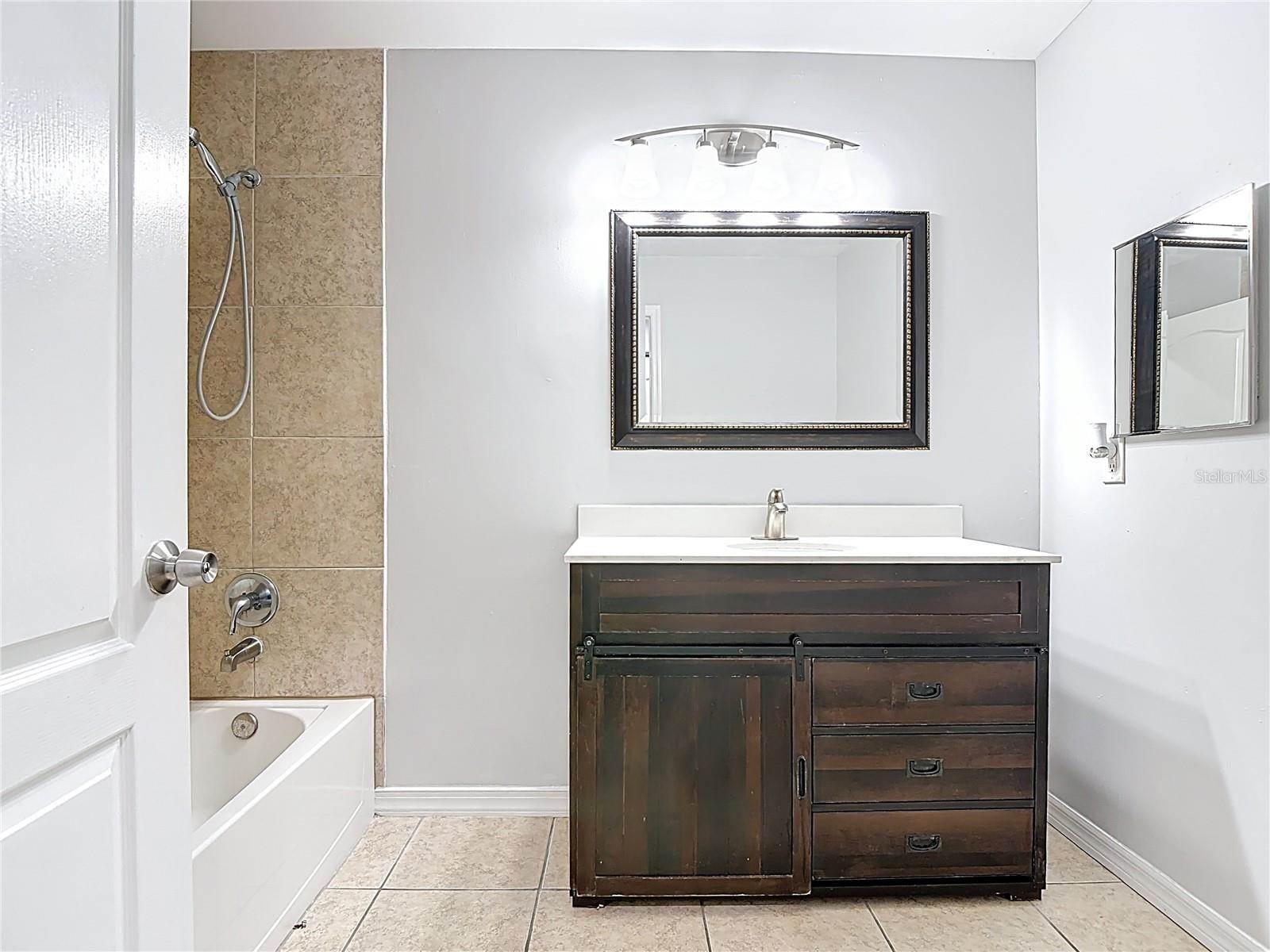 2812 4TH Street SW, Lehigh Acres, FL 33976