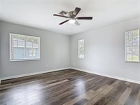 2812 4TH Street SW, Lehigh Acres, FL 33976