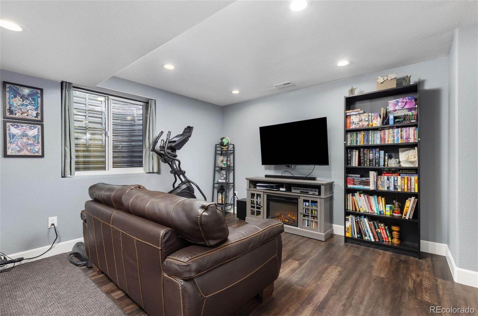 8480 Bluegrass Cir, Parker, CO 80134