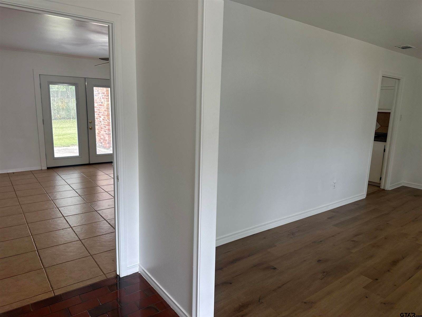 2213 Suanne Dr, Tyler, TX 75701