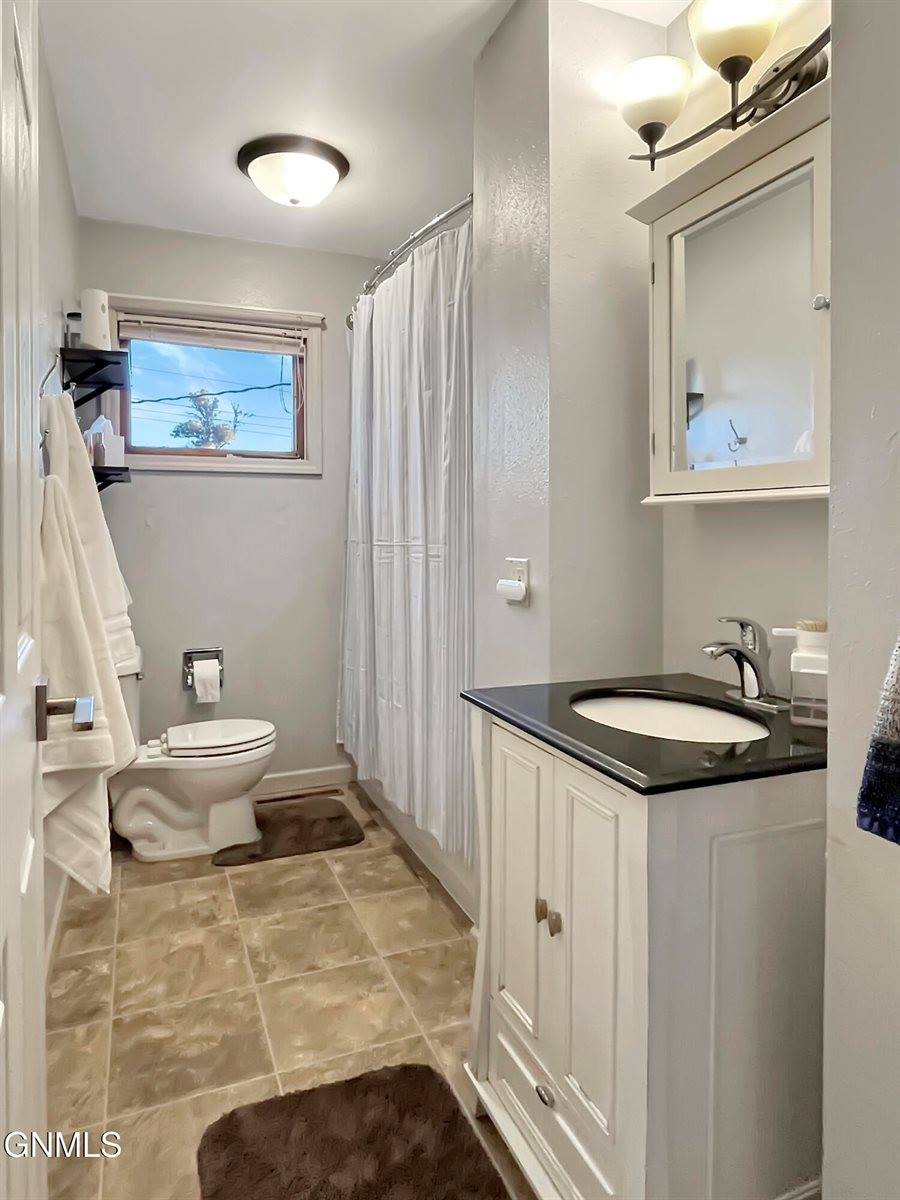 1718 4th Street West, Williston, ND 58801