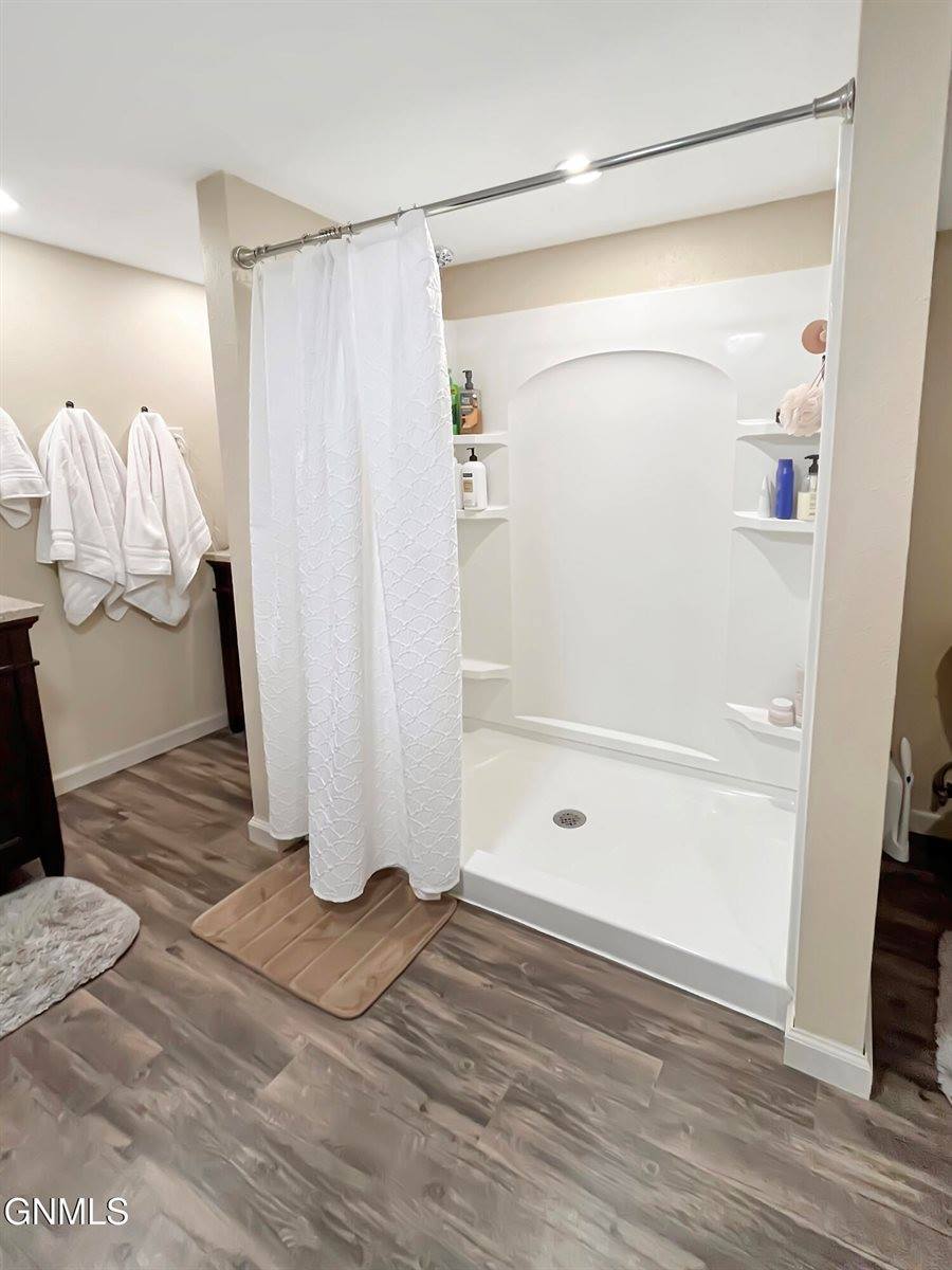 1718 4th Street West, Williston, ND 58801