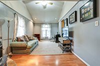 708 Lamp Post Ln, Aston, PA 19014