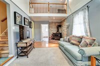 708 Lamp Post Ln, Aston, PA 19014