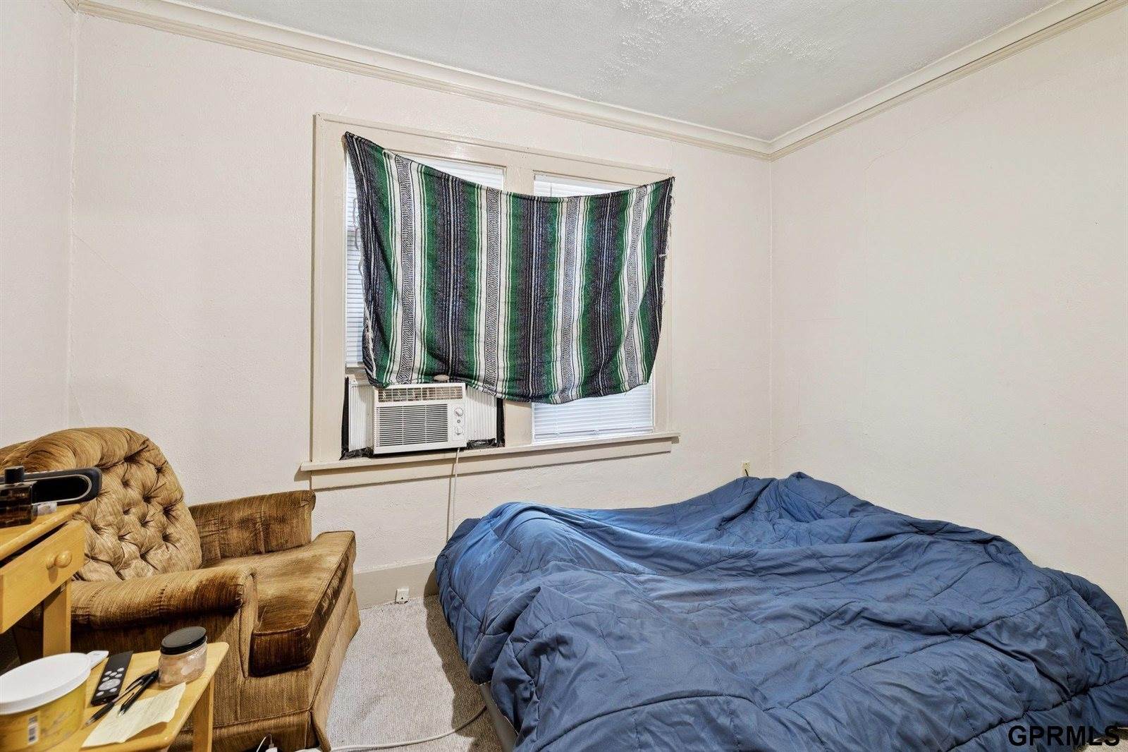 4854 Cuming Street, Omaha, NE 68132