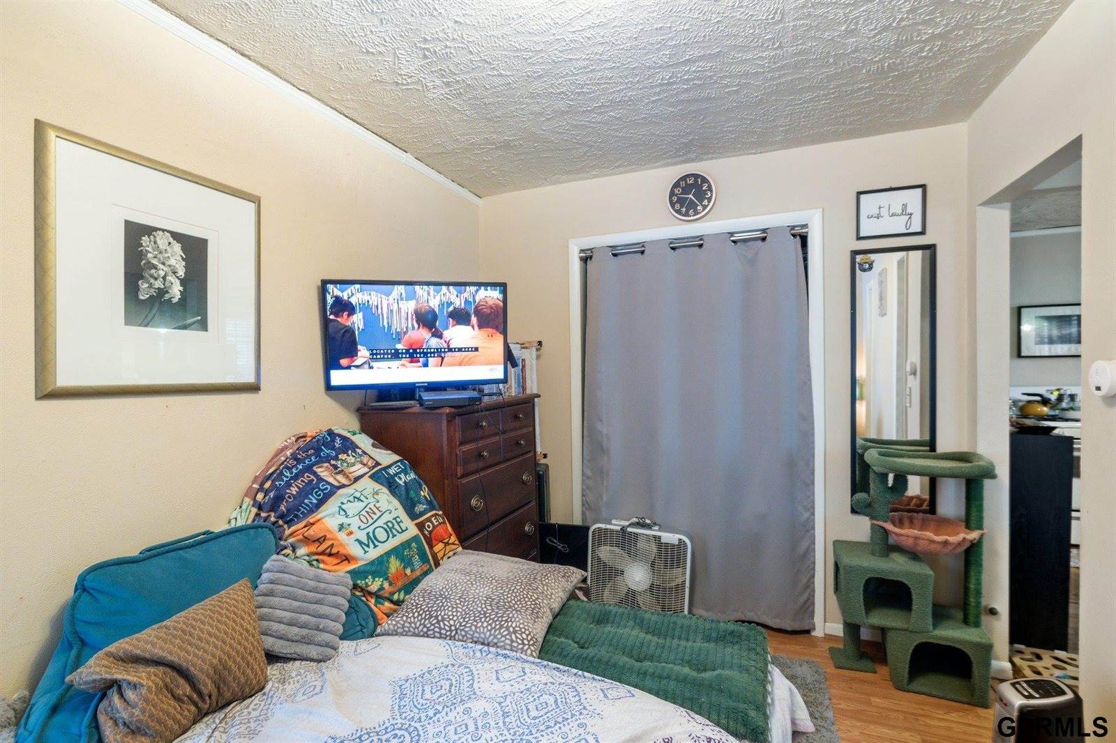 4854 Cuming Street, Omaha, NE 68132