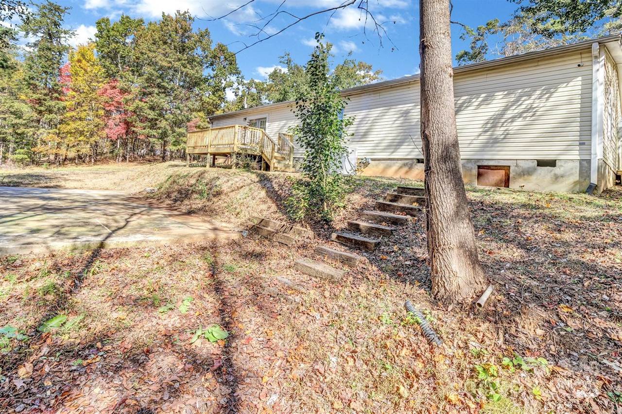 80 Winter Lane, Mill Spring, NC 28756