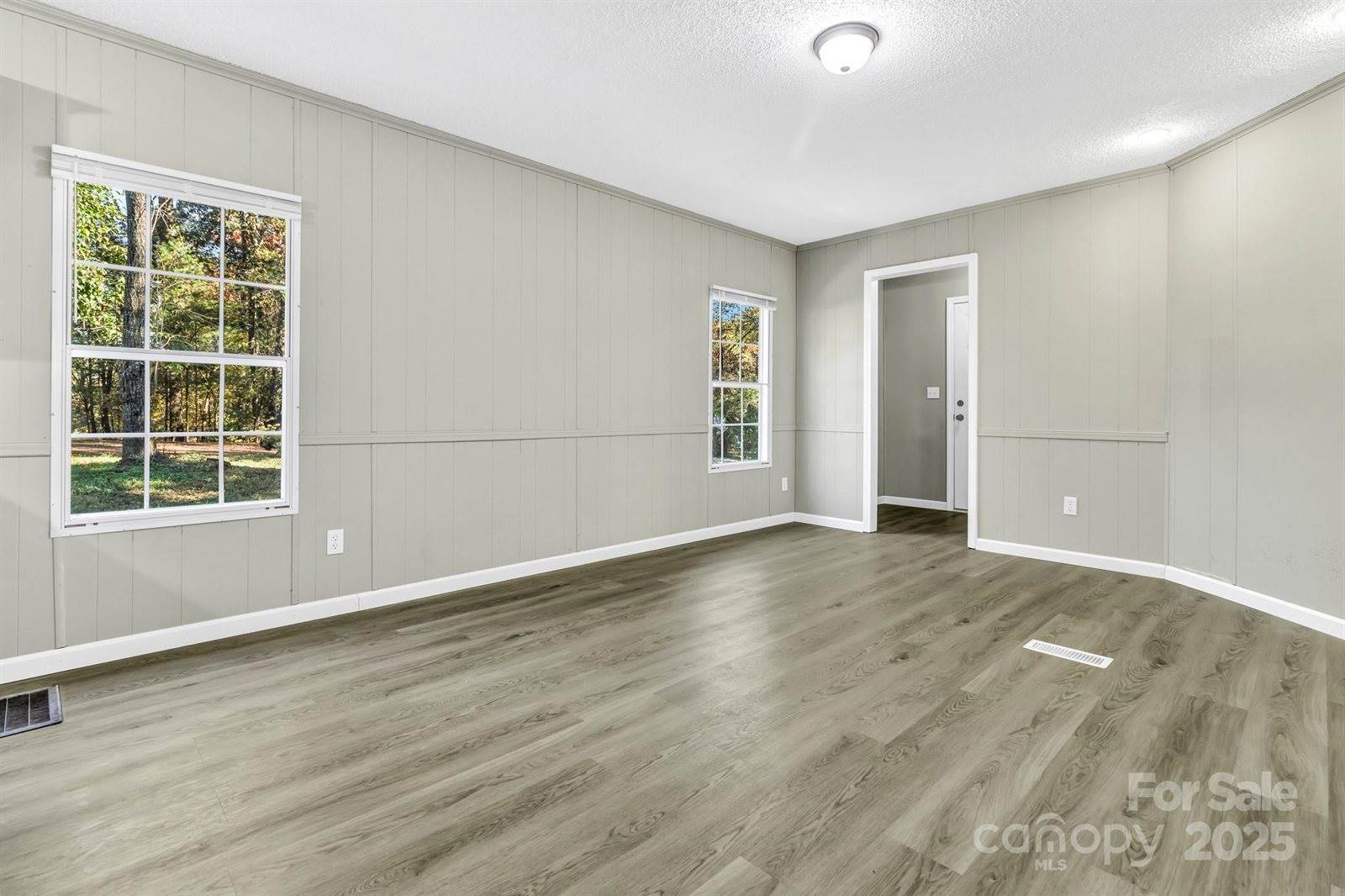 80 Winter Lane, Mill Spring, NC 28756