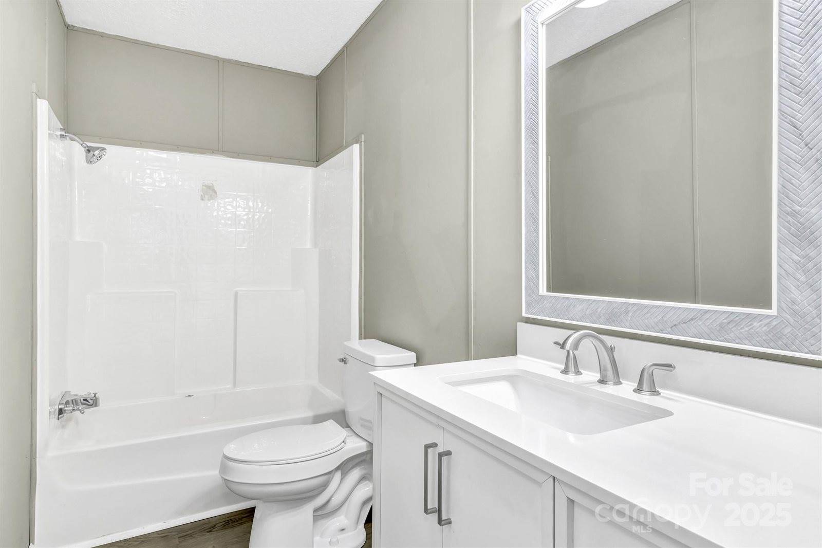 80 Winter Lane, Mill Spring, NC 28756