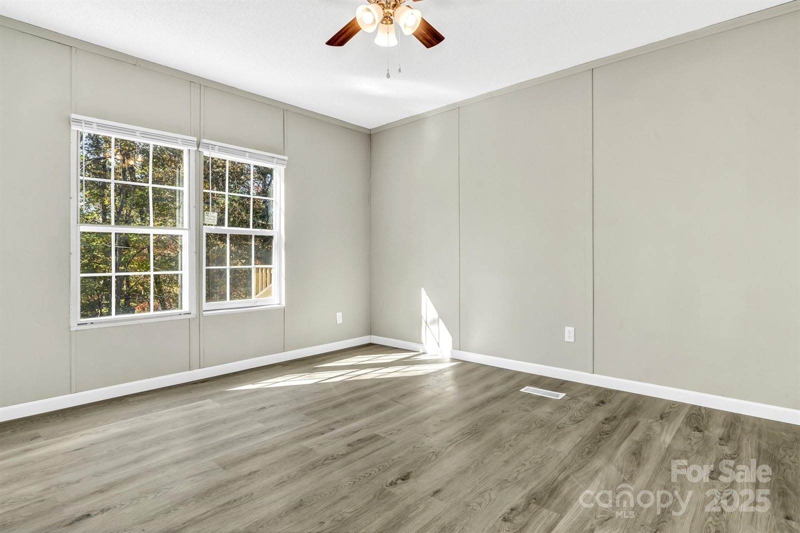 80 Winter Lane, Mill Spring, NC 28756