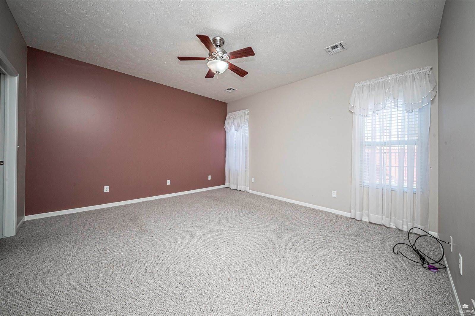 1221 NW 5th Street, Abilene, KS 67410